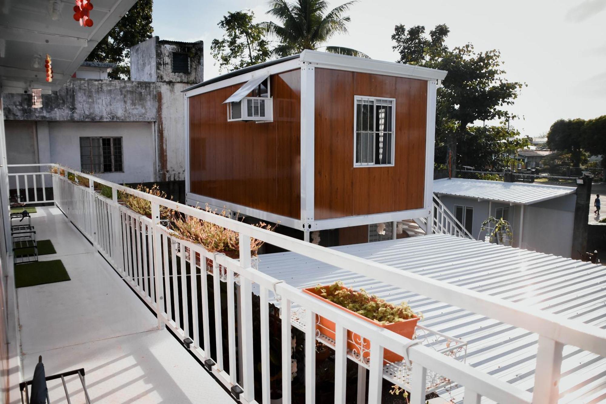 Olive Hostel Roxas City Buitenkant foto