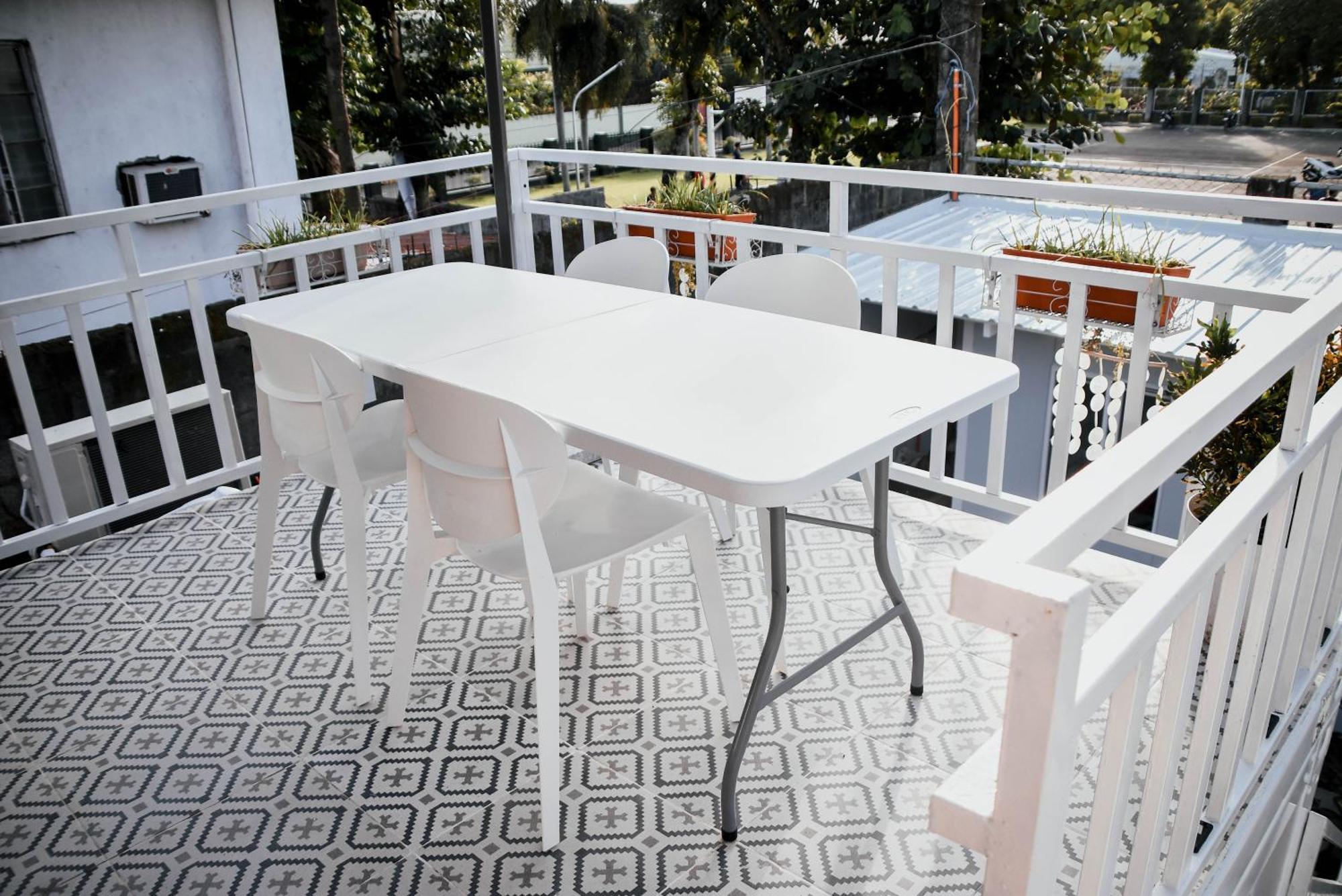 Olive Hostel Roxas City Buitenkant foto