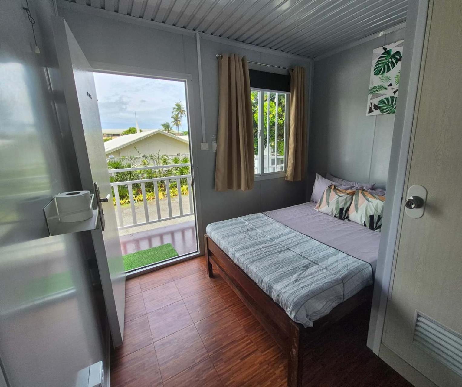 Olive Hostel Roxas City Buitenkant foto